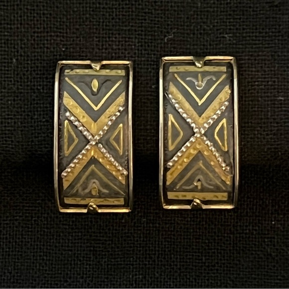 Vintage Damascene Clip on Earrings - Picture 7 of 11